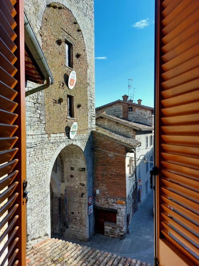 Hotel Residenza Via Dante Gubbio Exterior foto